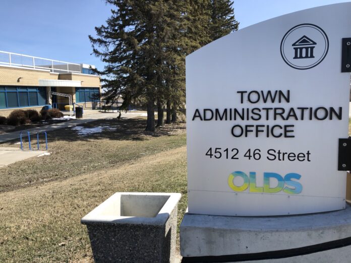 Town of Olds Administration Building (Galen Hartviksen, mymountainviewnow.com staff)