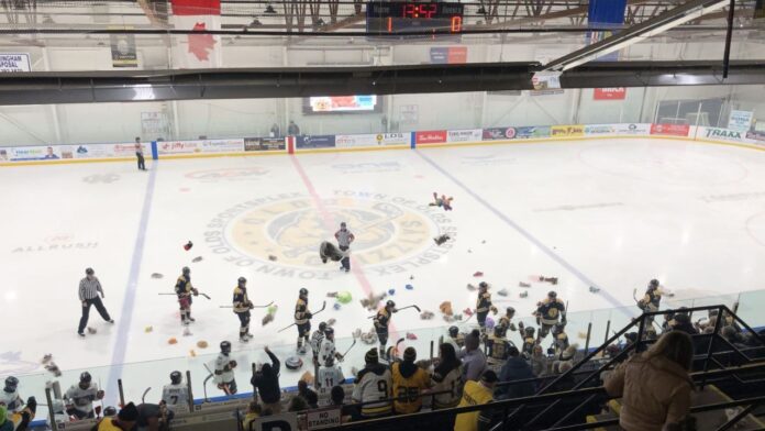 Sam Giangualano scores at 6:08 of the first period and fans toss their teddy bears onto the ice on December 6, 2025. (Galen Hartviksen, mymountainviewnow.com)