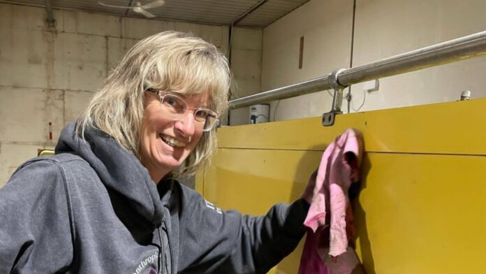 Mary Turner with the Rotary Club of Olds prepares a one of the Los Amigos project vehicles for travel. (Rotary Club of Olds Facebook page)