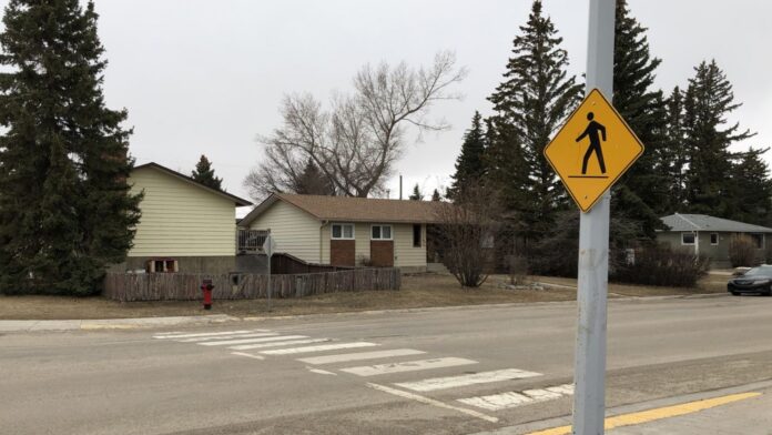 Crosswalk at 54th Street and 53rd Avenue in the Town of Olds. (mymountainviewnow.com staff)